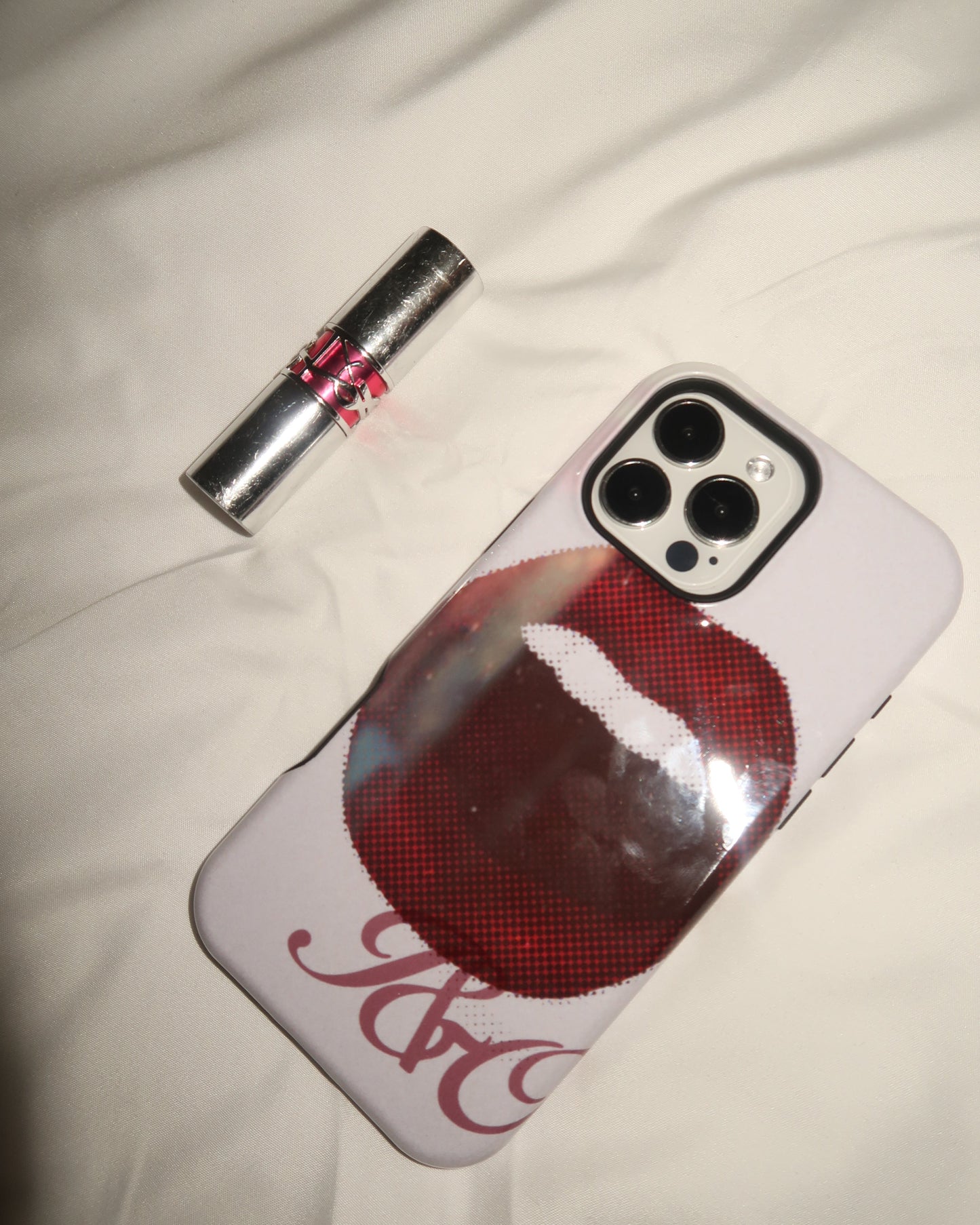 Lip Lock MagSafe Case